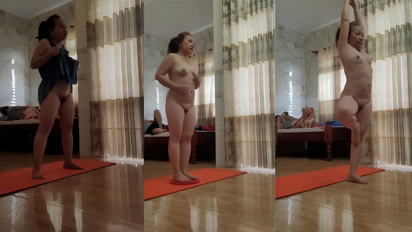 年轻飞行员等飞机姐姐裸体锻炼再上阵